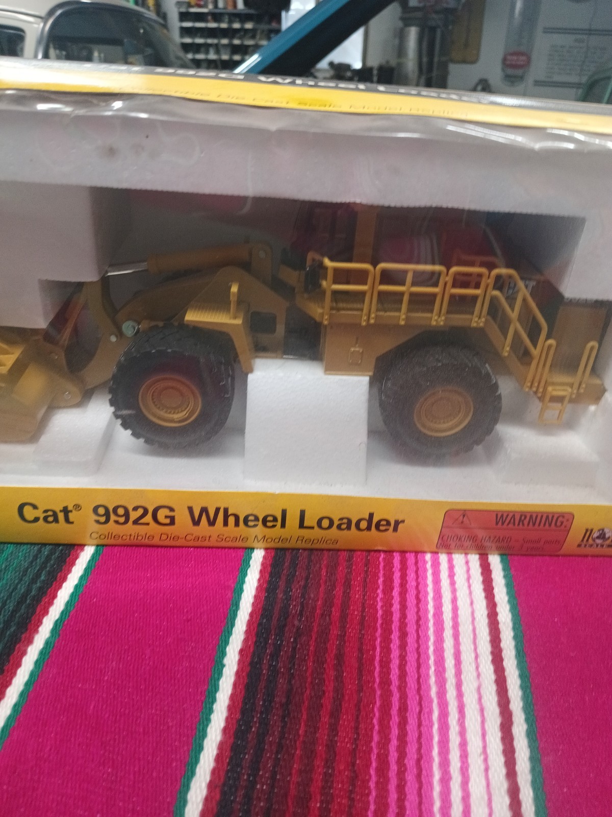 Norscot Cat 992G Wheel Loader 1:50 Scale DieCast Model 55115 New In Box