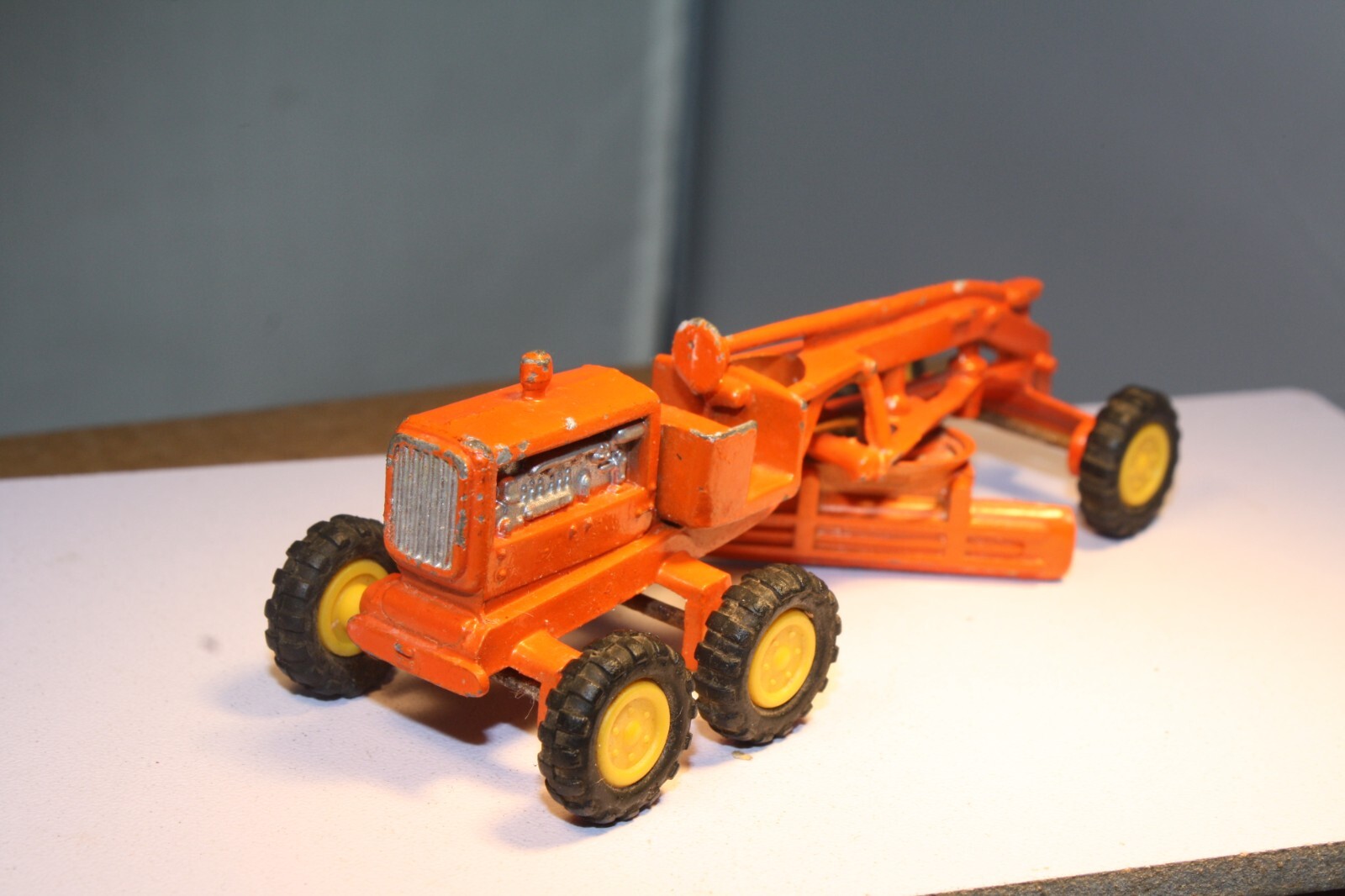 1960s Caterpillar Scraper #8102 Mini-Dinky Made in Hong Kong