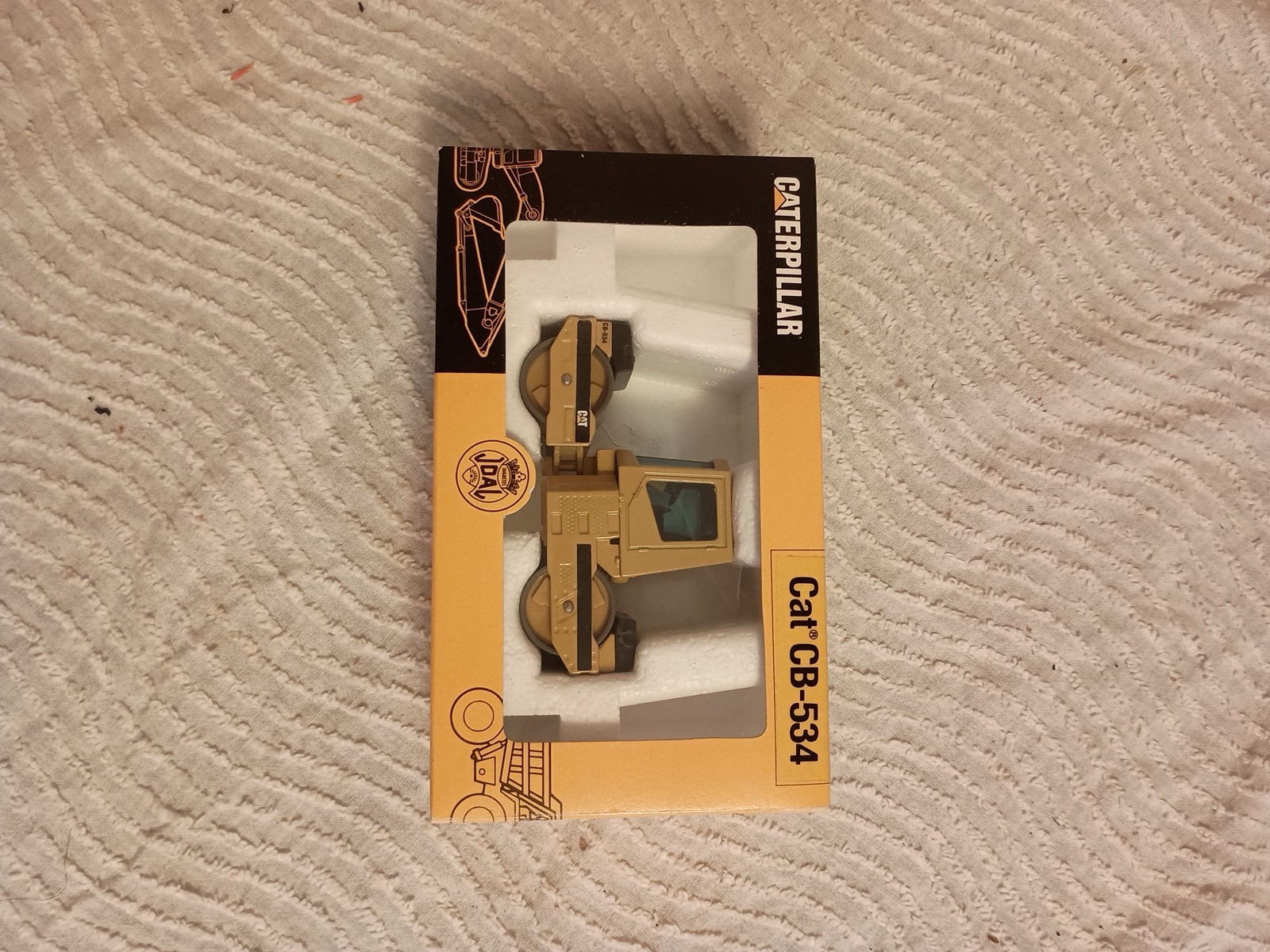 Caterpillar Cat CB-544 Compactor 1:50 Scale Diecast NIB