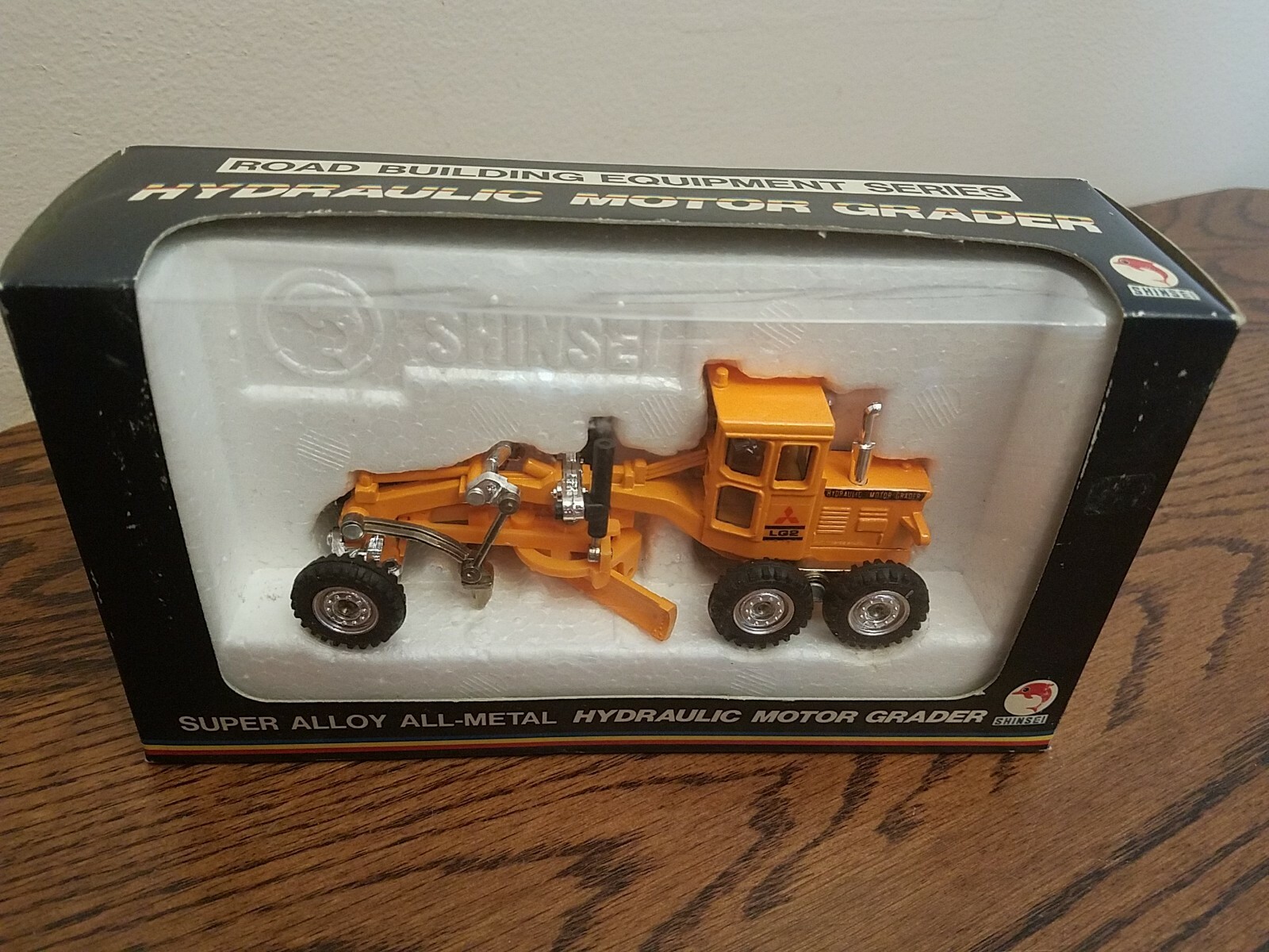 Shinsei Mini Power 1:68 MITSUBISHI HYDRAULIC MOTOR GRADER LG-2 RARE! 4126 NIB!