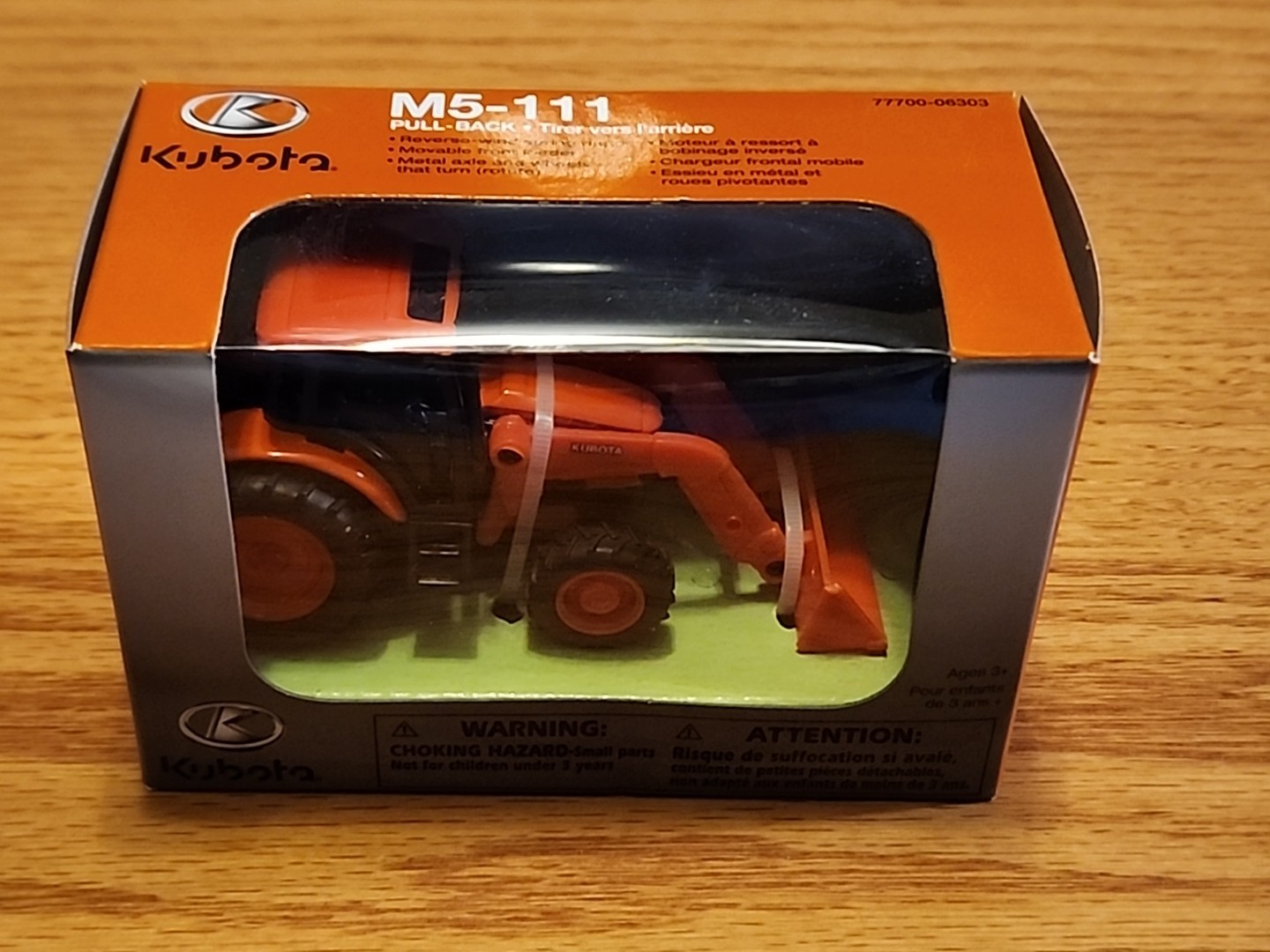New-Ray Pull Back Kubota M5-111 Tractor Loader