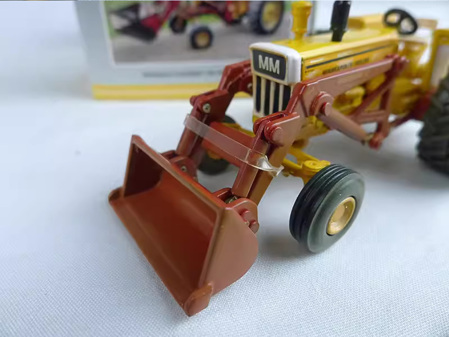 1:64 SpecCast ​CUST 1958 Toy Tractor Times MM G 750 Loader Duals Diecast Model