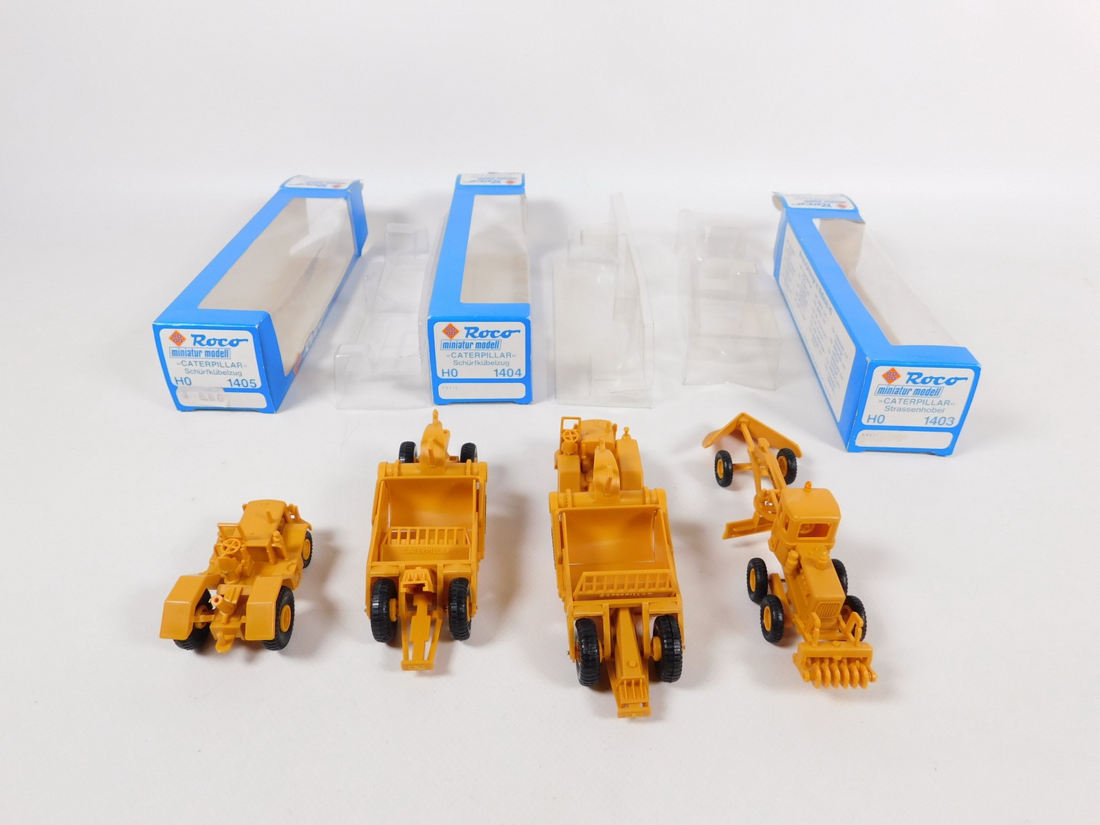 Roco 1:87 H0 3x Caterpillar 1403 1404 1405 Scraper Bucket Truck New OVP