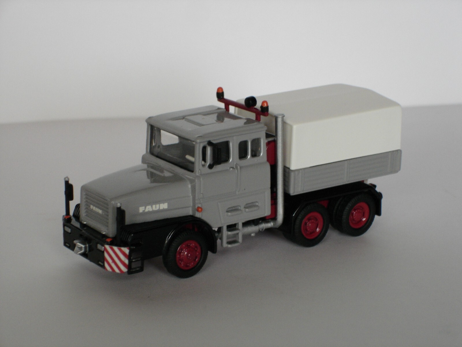 Faun L1206 – 1:87 (NZG item: 559)