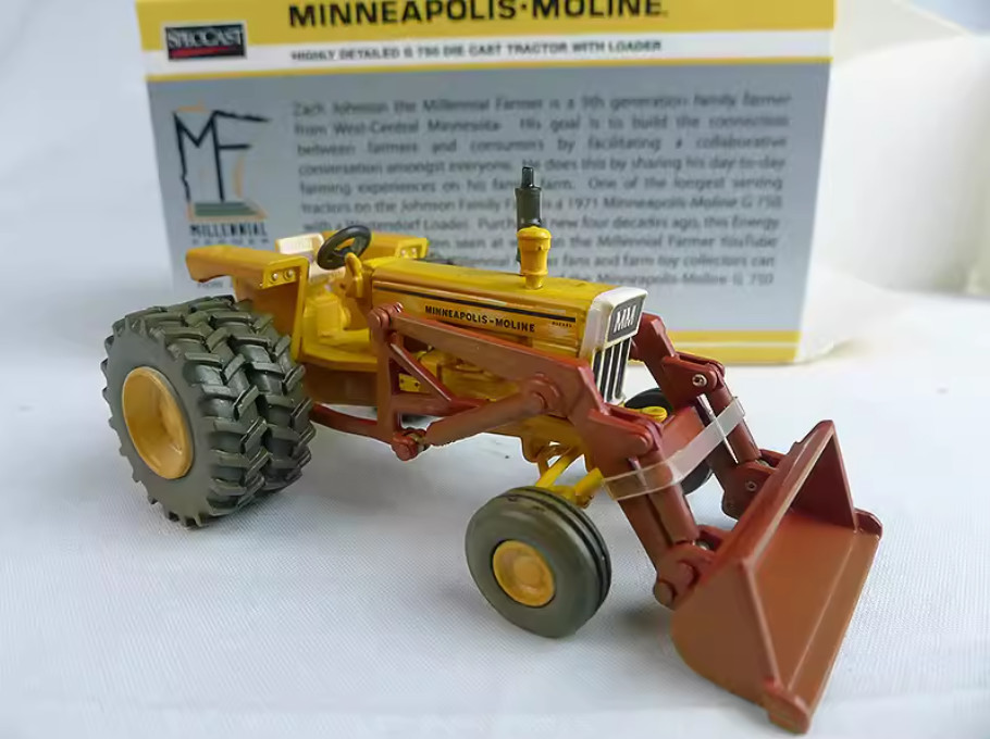 1:64 SpecCast ​CUST 1958 Toy Tractor Times MM G 750 Loader Duals Diecast Model