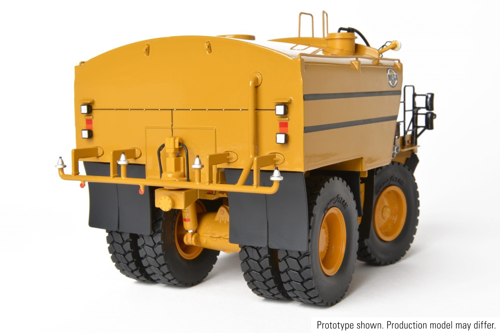CATERPILLAR WATER TRUCK WITH MEGA MTT20 WATER TANK BY CCM