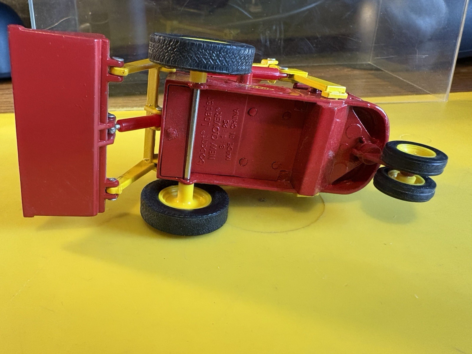 Melroe Bobcat M-200 Loader – Clover 1:25 Scale Diecast Model NIB RARE HTF