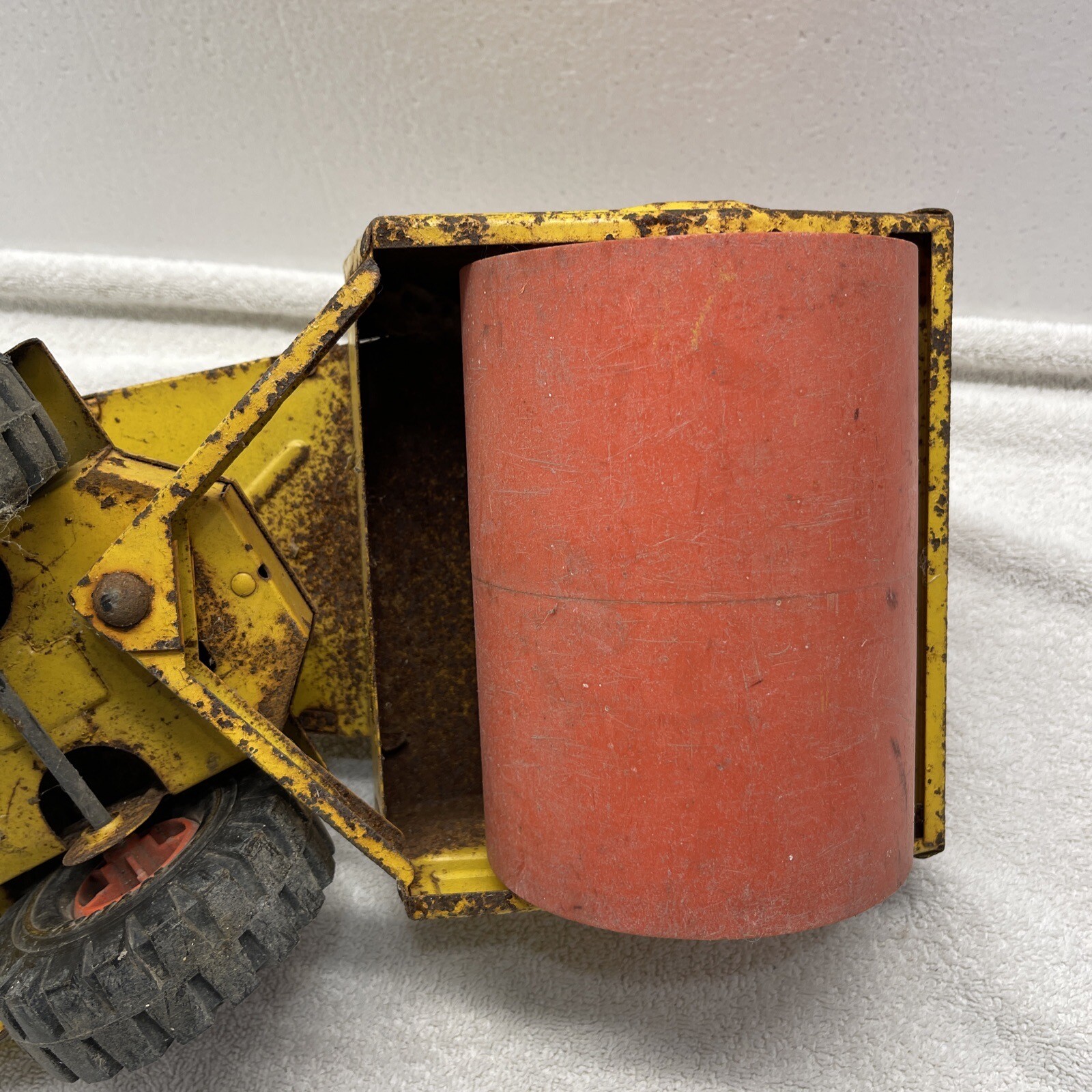 1970s Nylint Pressed Steel Yellow and Black 17” Turbo Articulating Steam Roller
