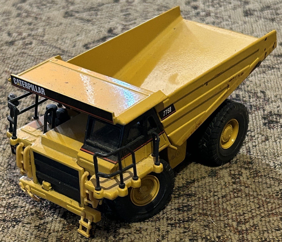 ‘Norscot Group Inc’ Caterpillar 775E Off Highway Dump Truck Used No Box COOL!!!