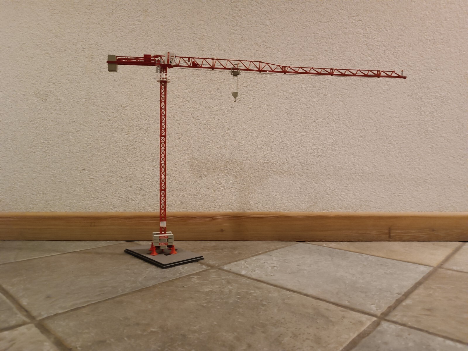 Wolff Tower Crane By Ros 1/87 Die Cast Model Wolff Tower Crane Action Figure