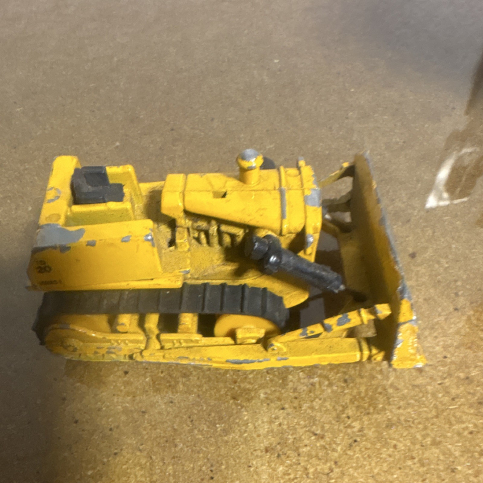 Ertl 1/64 International Harvester International Dozer Diecast Yellow/Blue