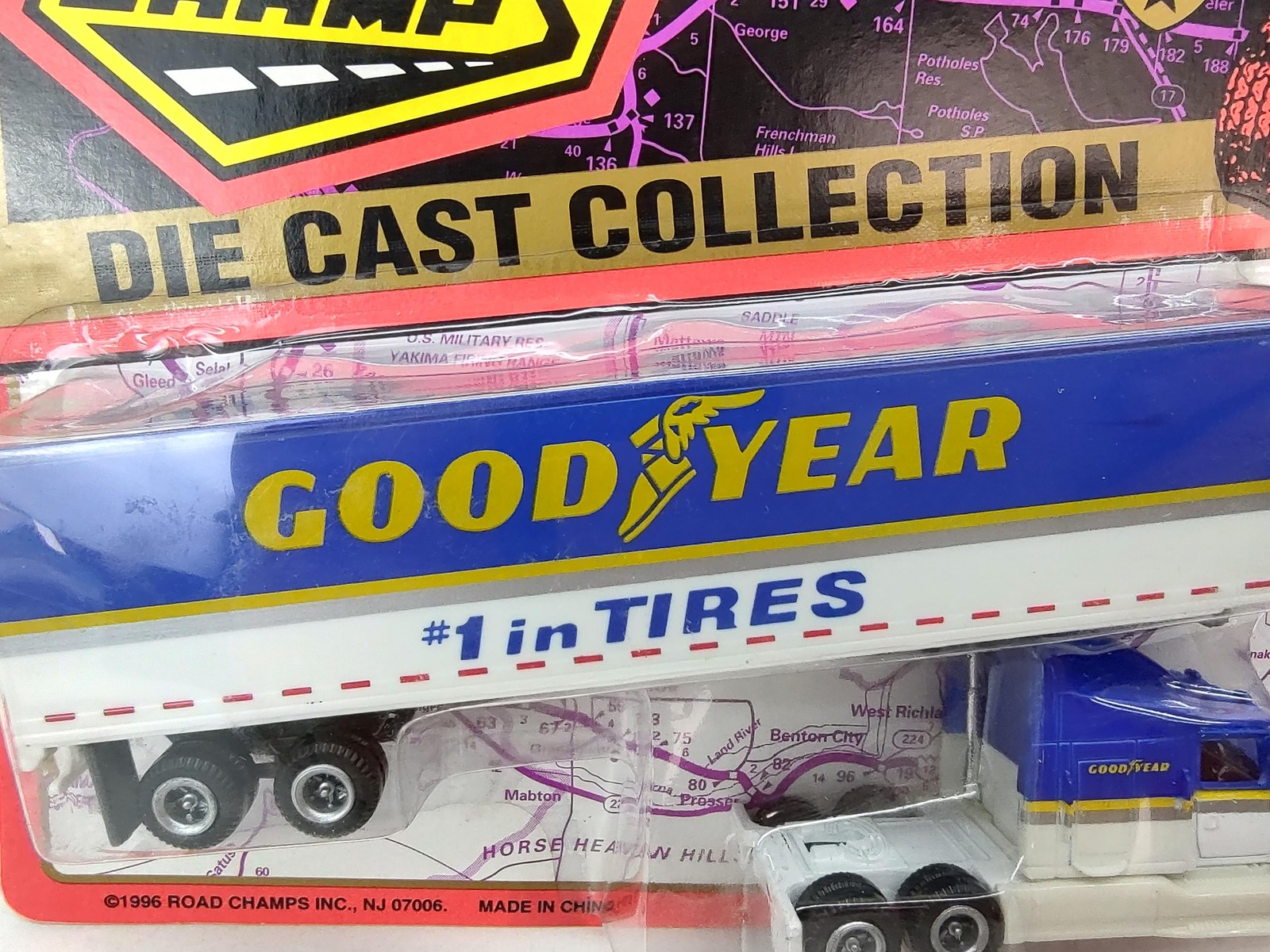 Vintage 1996 Road Champs Goodyear Die Cast Semi Truck Trailer #7382 New Sealed