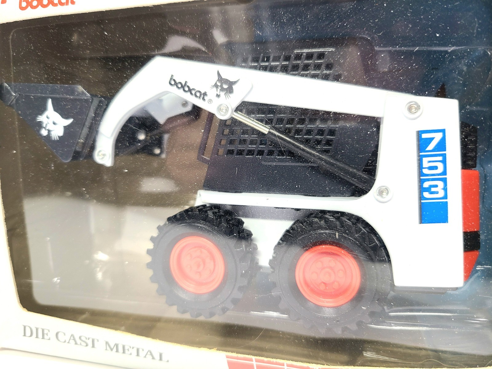 Bobcat 753 Skid-Steer Loader – Clover 1:25 Scale Diecast Model #6722252 New