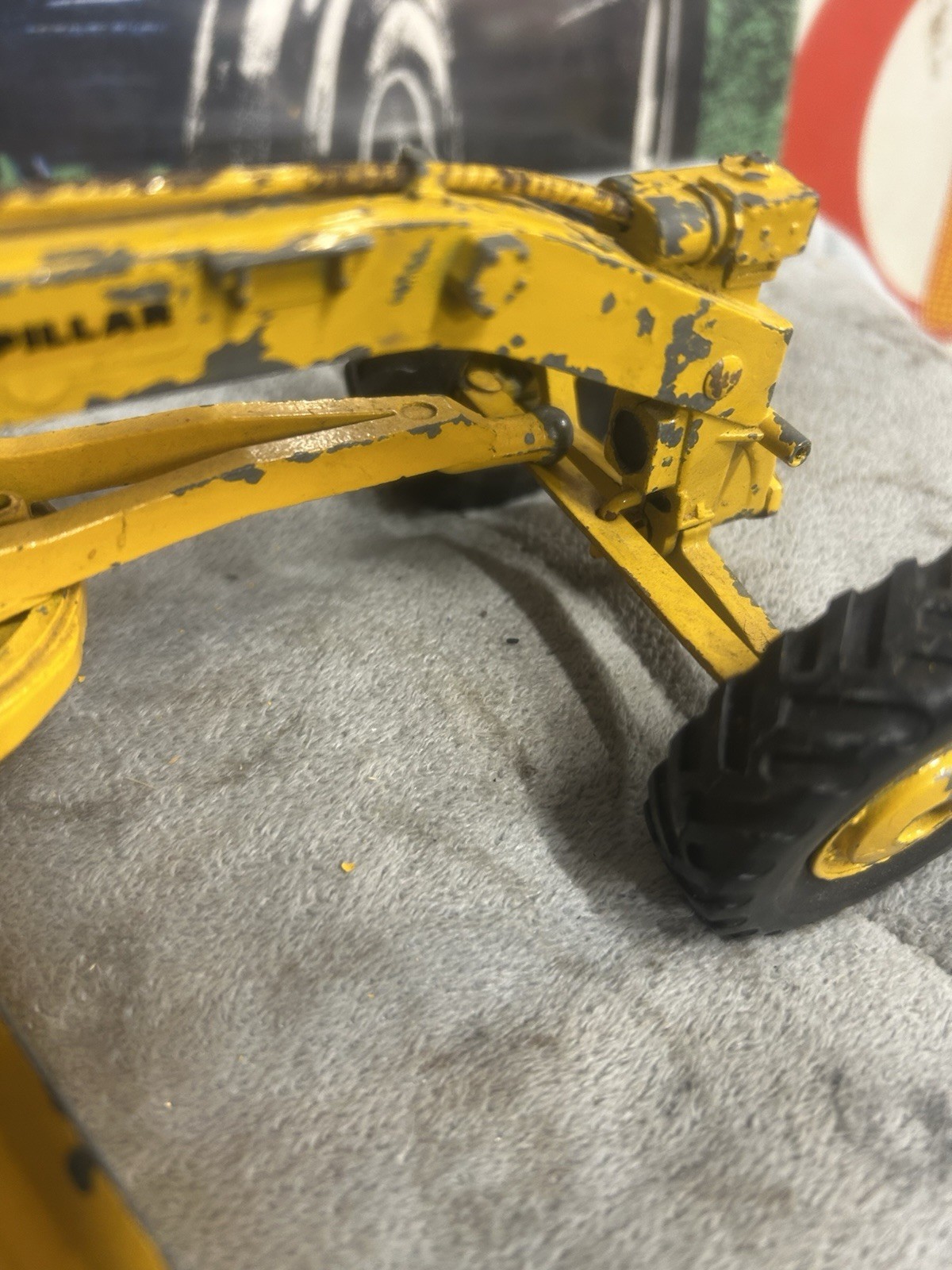 Vintage Reuhl 1/20 Caterpillar #12 Grader
