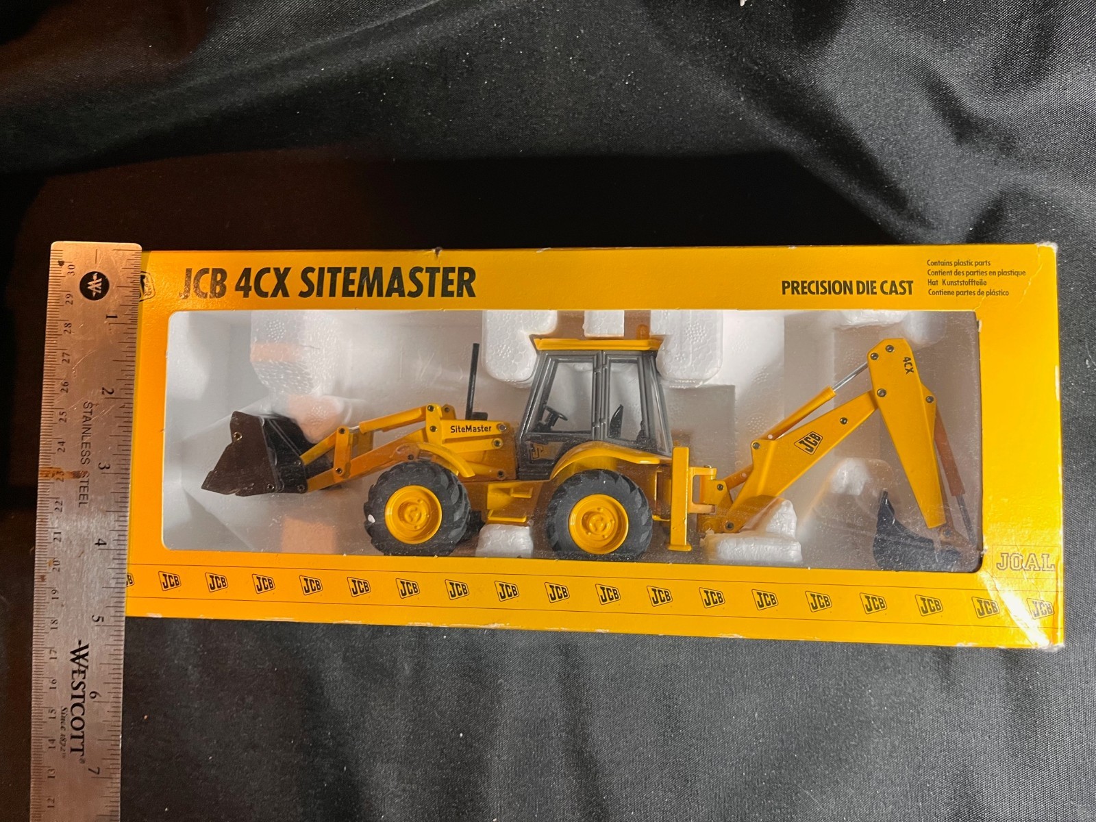Joal 175 JCB 4CX Sitemaster Backhoe Loader 1:35 Scale