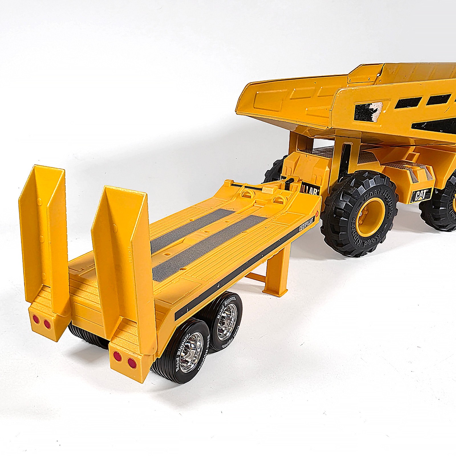 Toy State CAT • Road Rippers 16″ Dump Haul Truck & Trailer • Die-Cast & Plastic