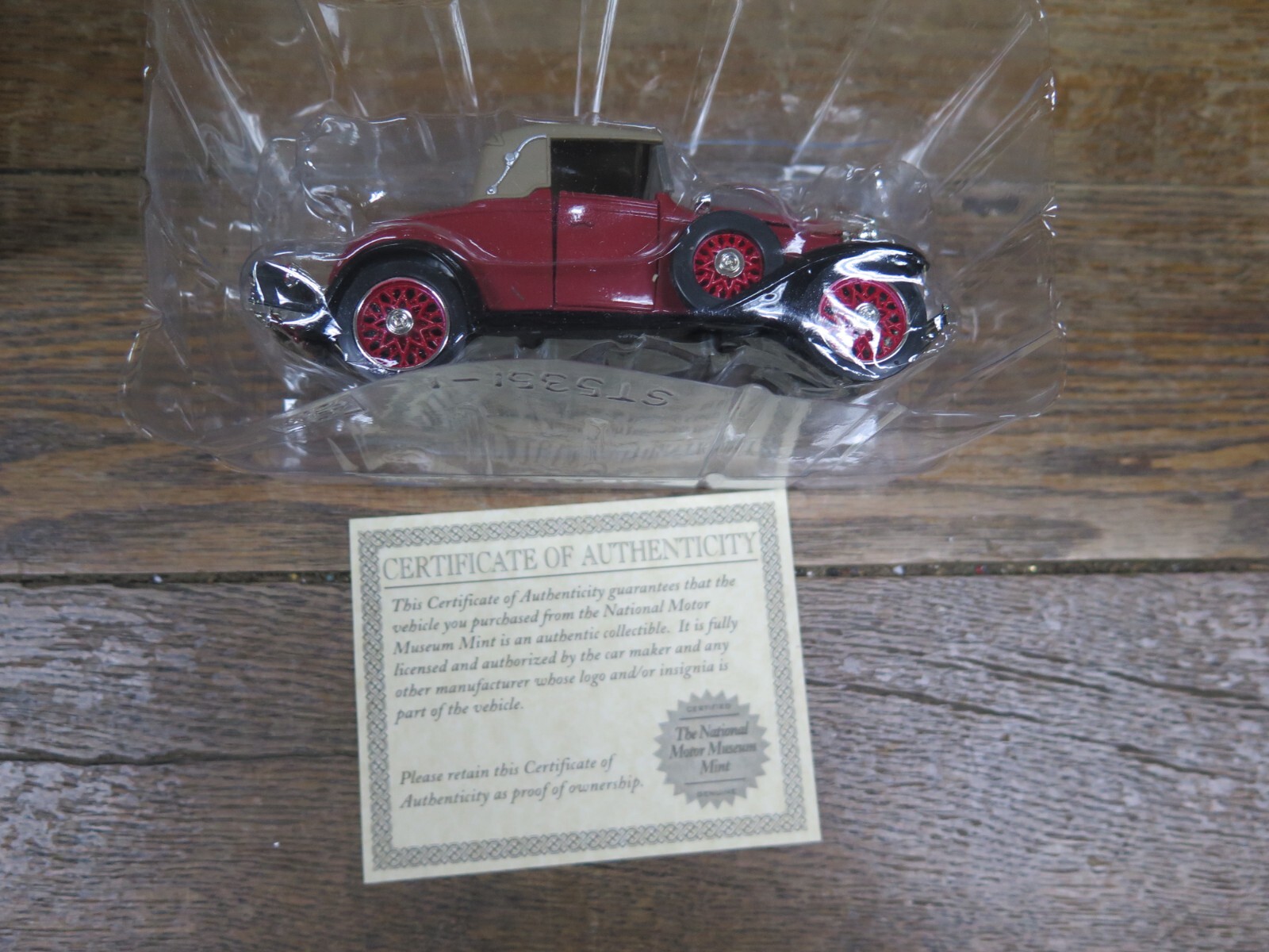 1931 CHEVROLET SPORTS CABRIOLET WITH ORIGINAL BOX 1:32 SCALE CAR