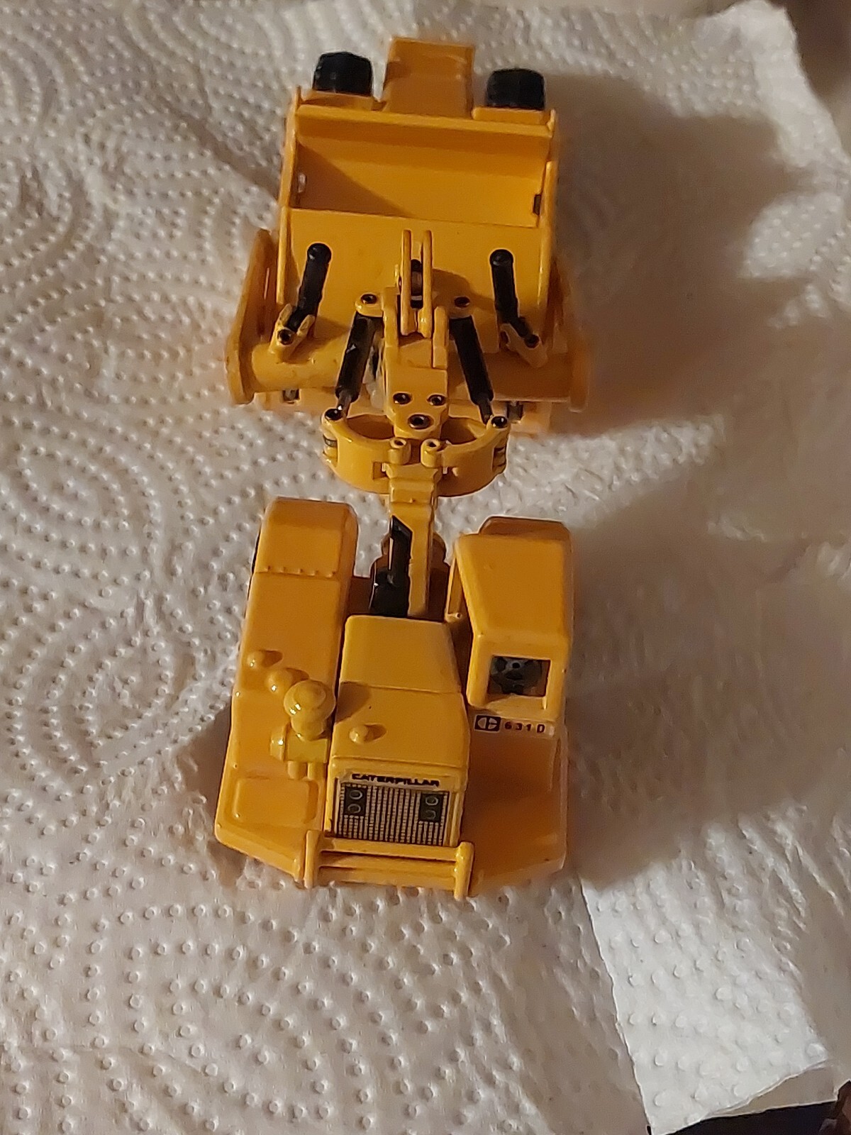 1:50 8″ L CAT # 6310 MINIATIRAS PARTS REATTACHED, SEE PHOTOS, PARTS OR REPAIR