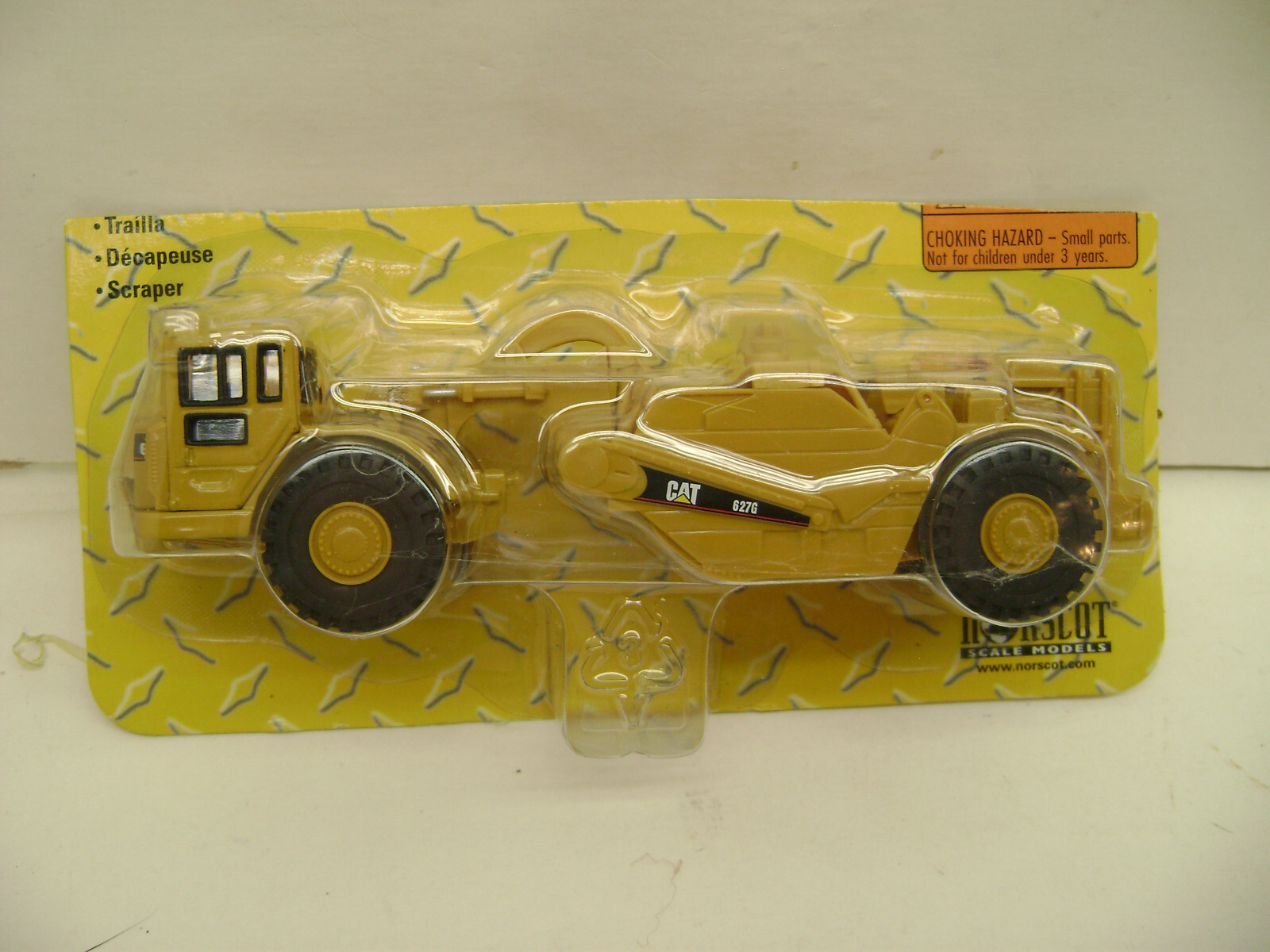 2005 NORSCOT 1:87 CAT 627G AUGER SCRAPER NEW ON CUT CARD