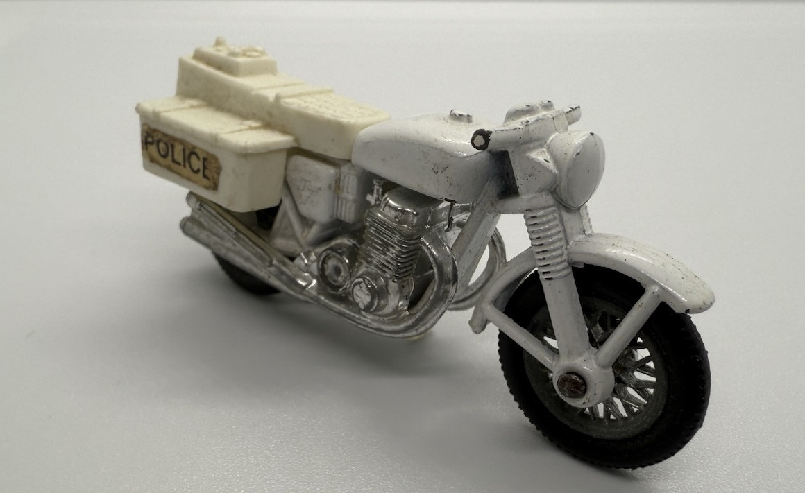 Vintage Matchbox Lesney Toy No 33 Honda 750 White Police Motorcycle Bike