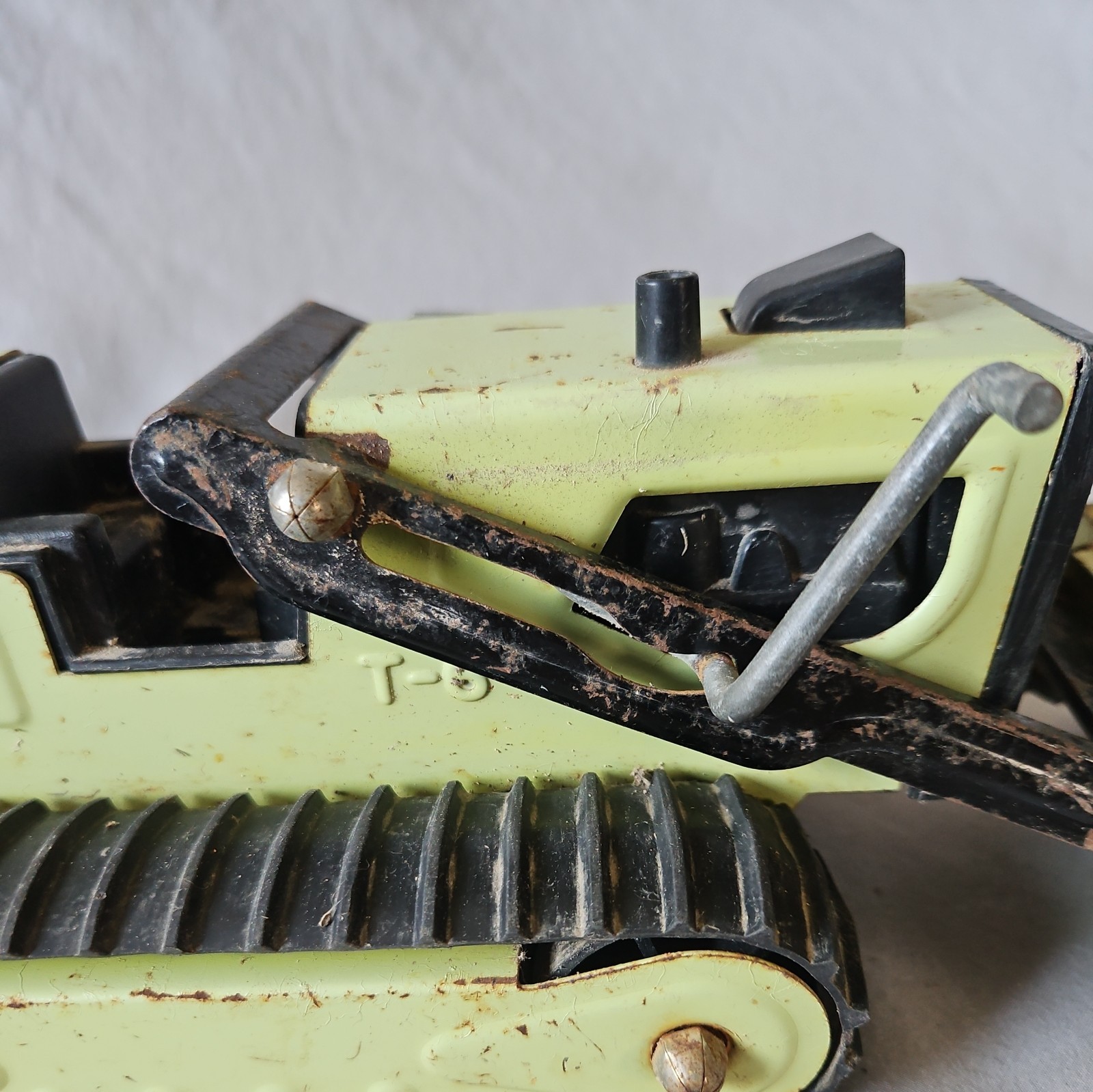 Vintage TONKA T-6 Front end Loader Excavator 1970s Green Steel Bulldozer Digger