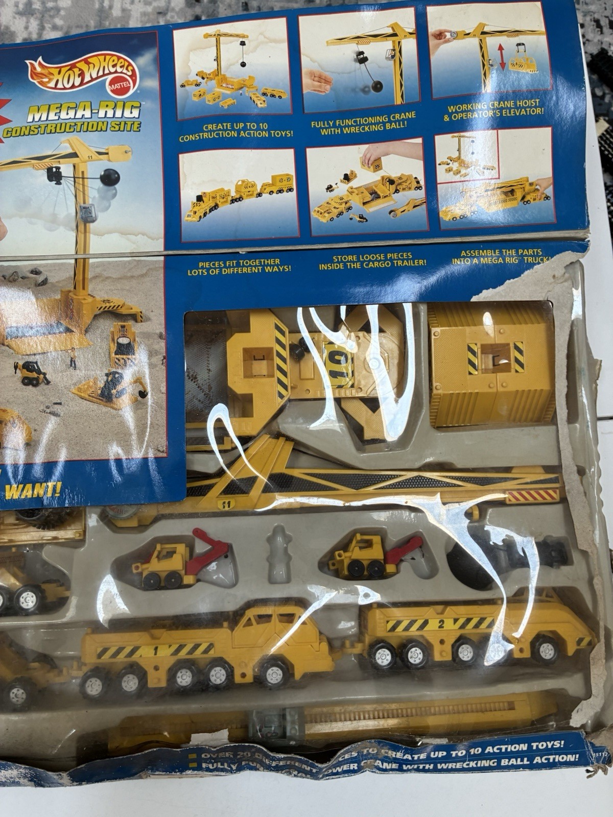 1996 Hot Wheels Mega-Rig In Box Construction Crane Machines Truck Play Set