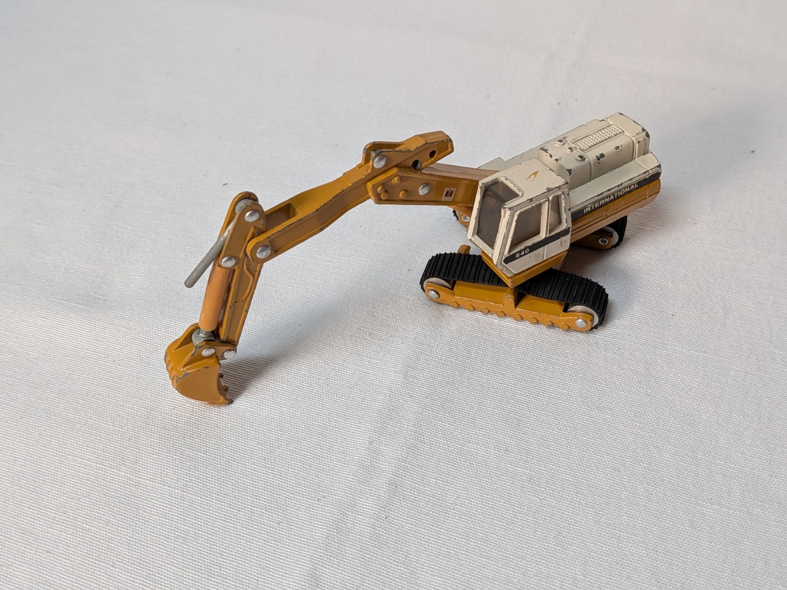 Vintage Ertl 1/64 Scale Mighty Movers Construction Set