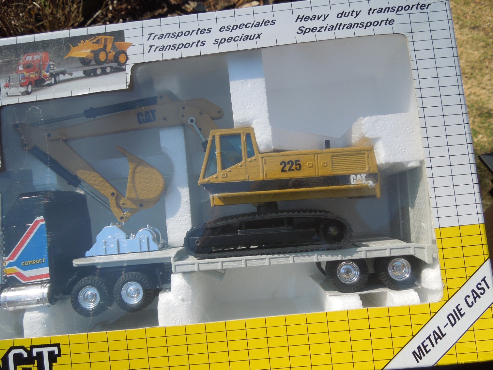 Vintage NIB Joal Compact Transporter CAT 225 Excavator 1:50 Diecast Model 320