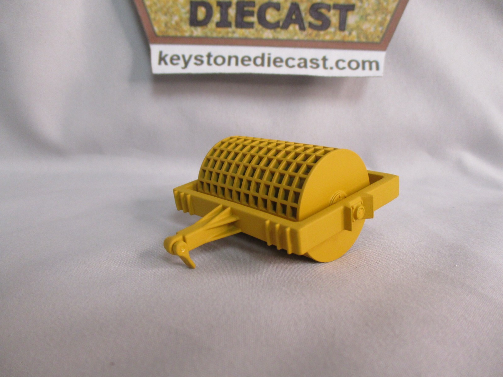 }MBM Model Tow Roller – Screen – 3D Printed 1/48-1/50 scale (059/V1)