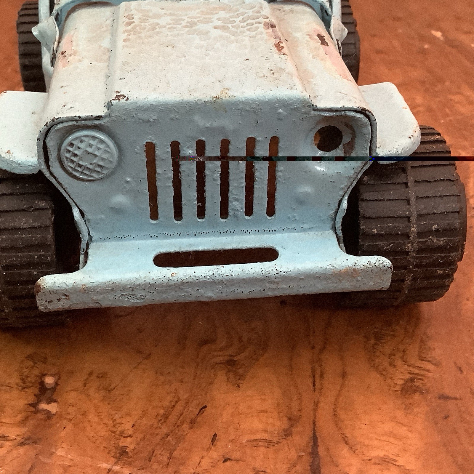Vintage Tonka 810094 Plastic And Metal Jeep Sold As Pictured