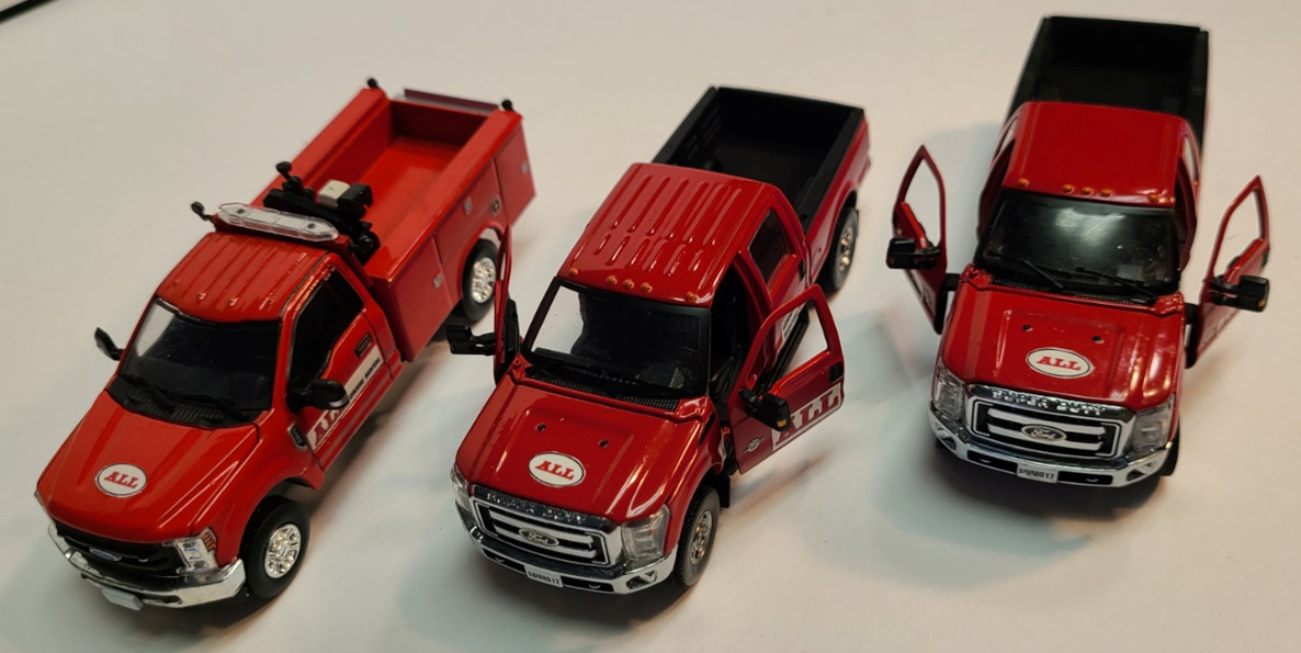 1/50 ALL Crane 2x F-250 Pick Up Trucks + Ford F-350 Service Truck -FREE SHIPPING