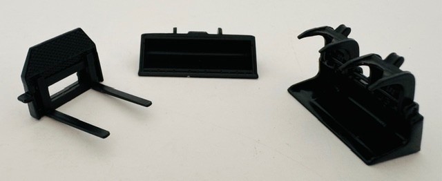 1:50 Caterpillar 242D3 Black Skid Steer Loader w/Attachments 85676BK