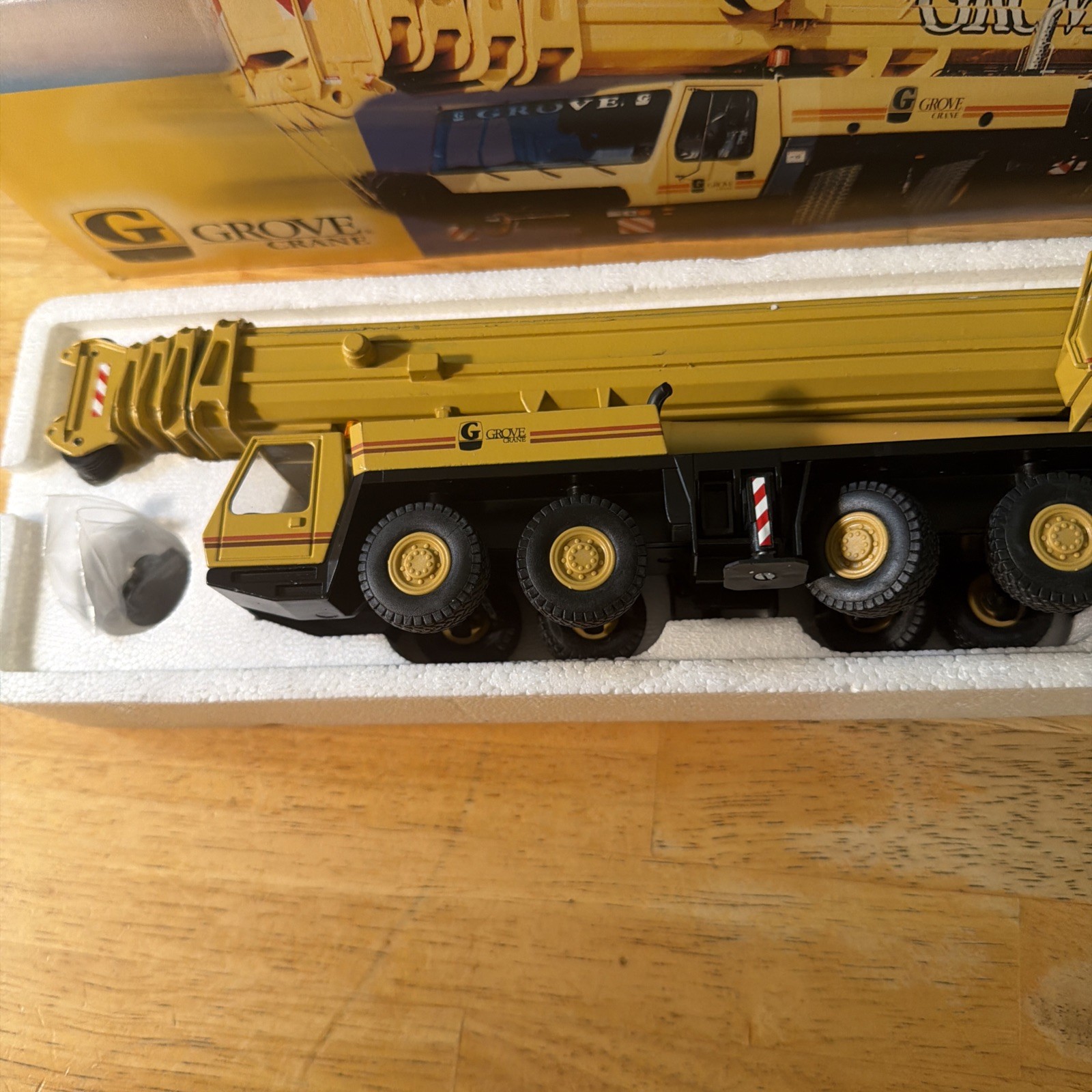 CONRAD GMK 6250 Grove Crane 1:50 Brand New Original Box