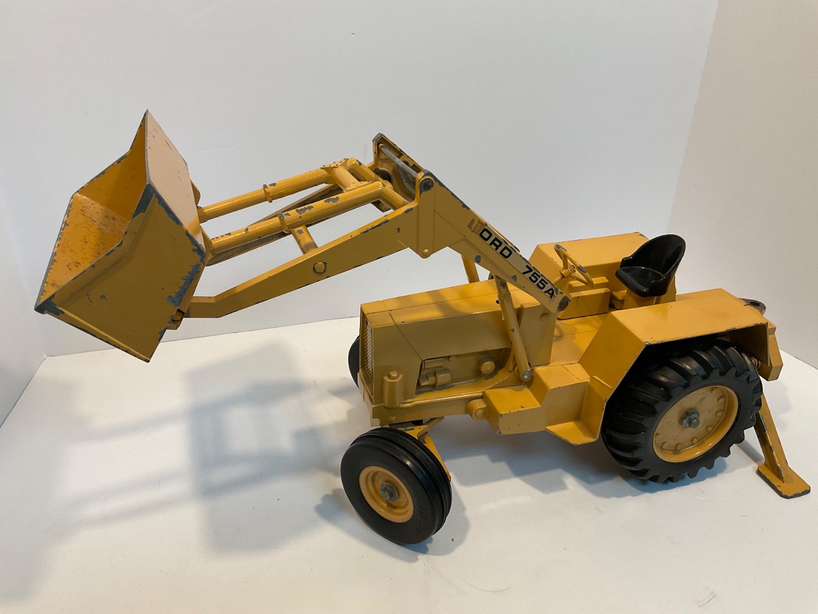 Vintage Ertl Ford 755A Backhoe Loader 1/12 for parts or restoration.