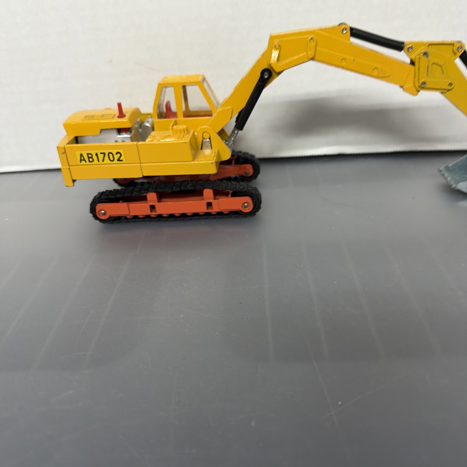 Vintage 1974 Dinky Toys Atlas AB1702 Digger Excavator Diecast