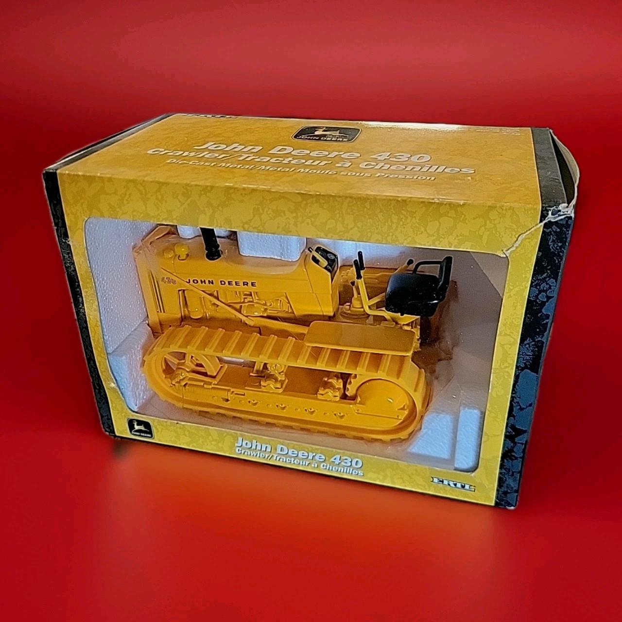 ERTL 1/16 SCALE DIE CAST JOHN DEERE 430 CRAWLER NIB -NEVER DISPLAYED 5771