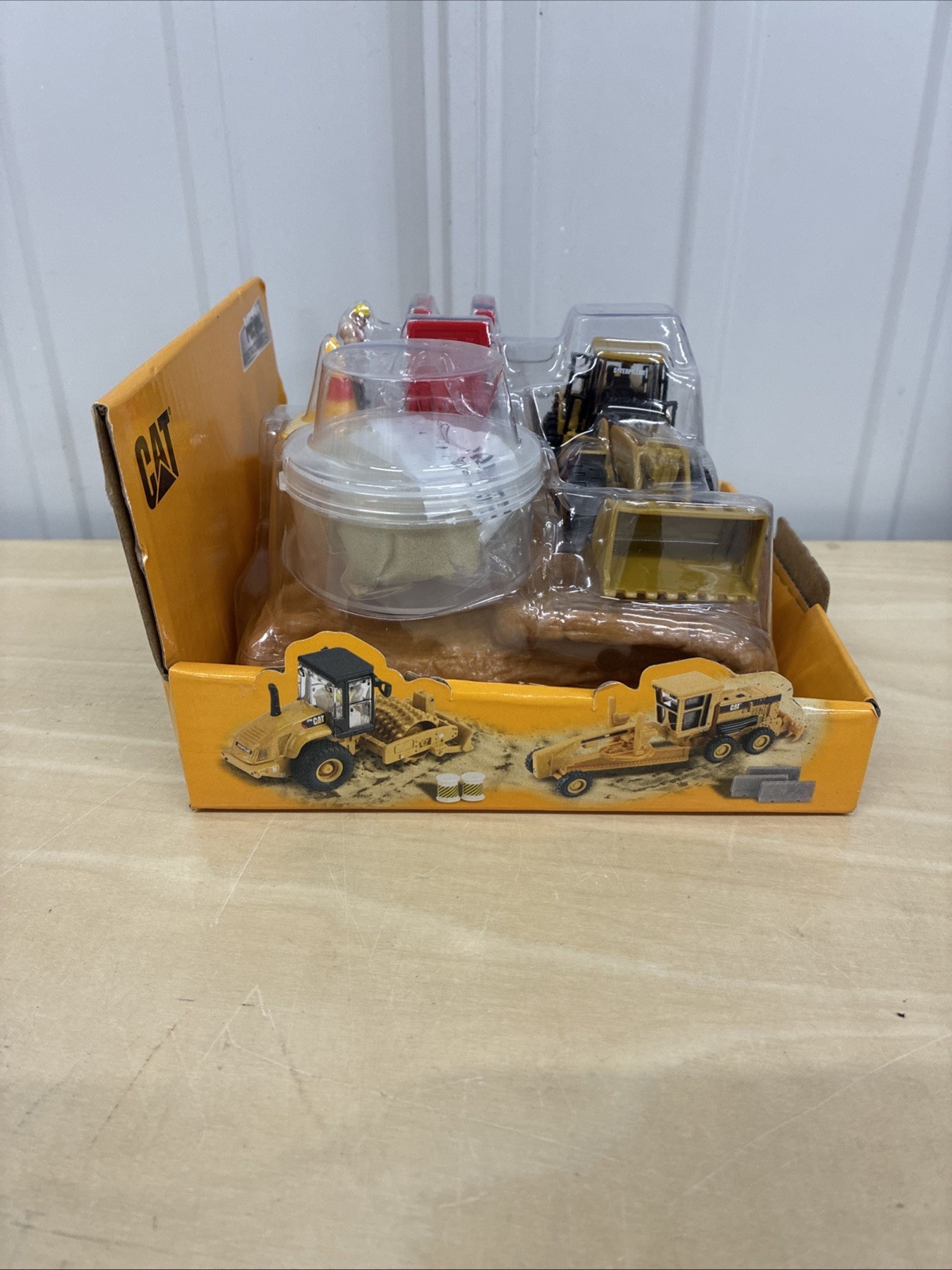 Diecast Masters 1:87 (HO) CAT 950G Wheel Loader