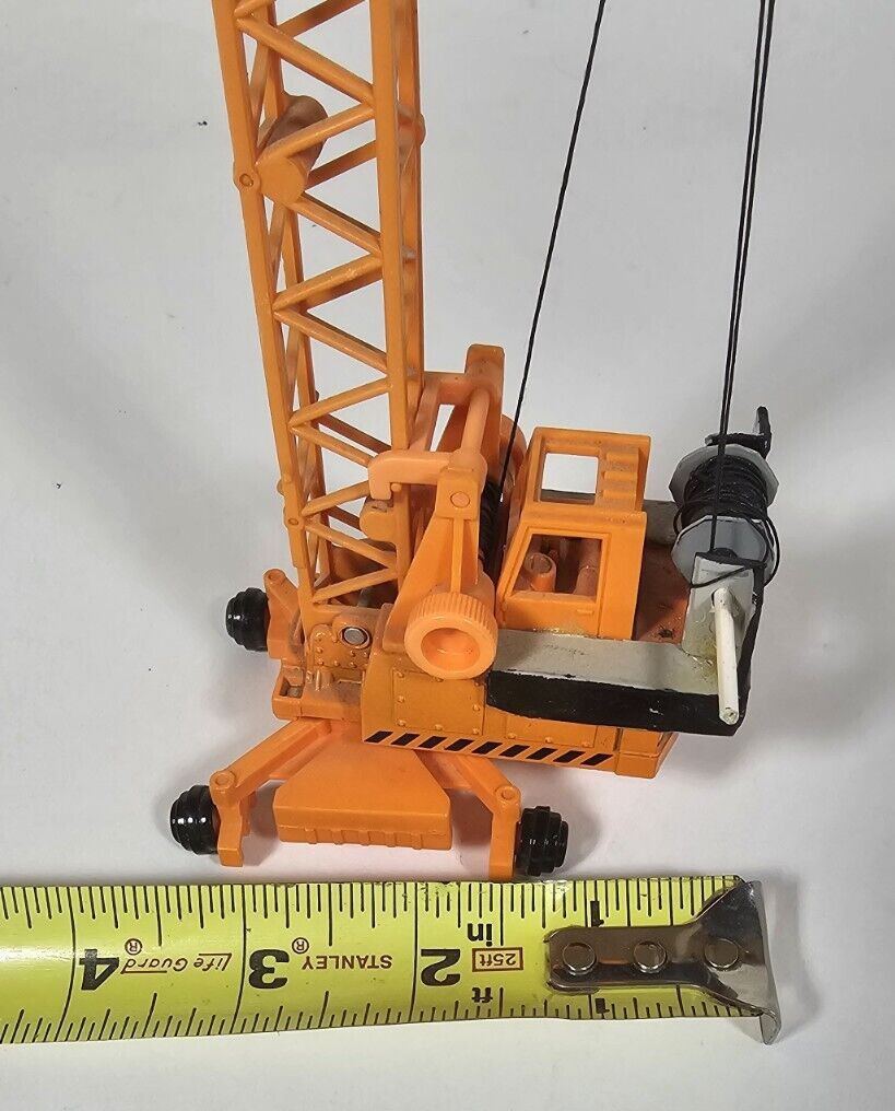 Orange Crane Smart Toys 1998 Diecast and Plastic 17″ Tall HO Rail Road Train