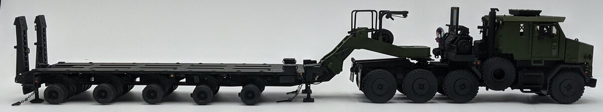 Sword Models SW1500-K 1:50 DieCast Oshkosh HET M1070 Transporter w/M1000 Trailer