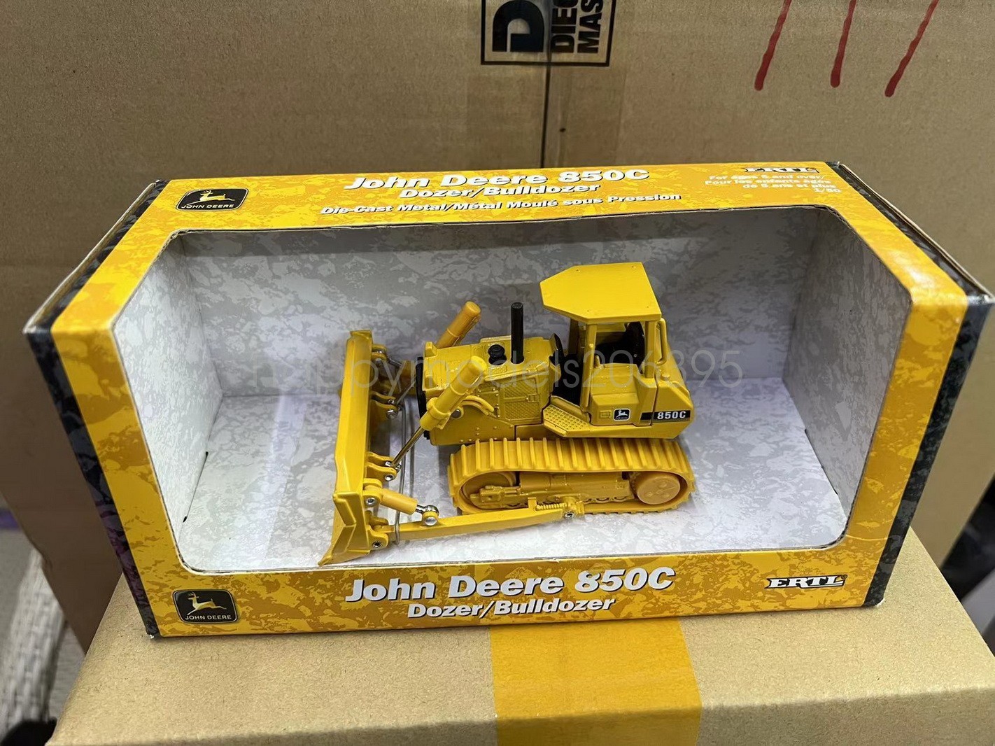 In stock ERTL 1/50 Scale JOHN DEERE 850C Bulldozer Diecast Model Collection