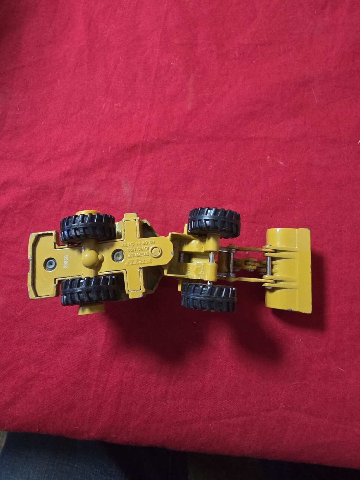 CATERPILLAR ERTL Model 950F WHEEL LOADER DIECAST