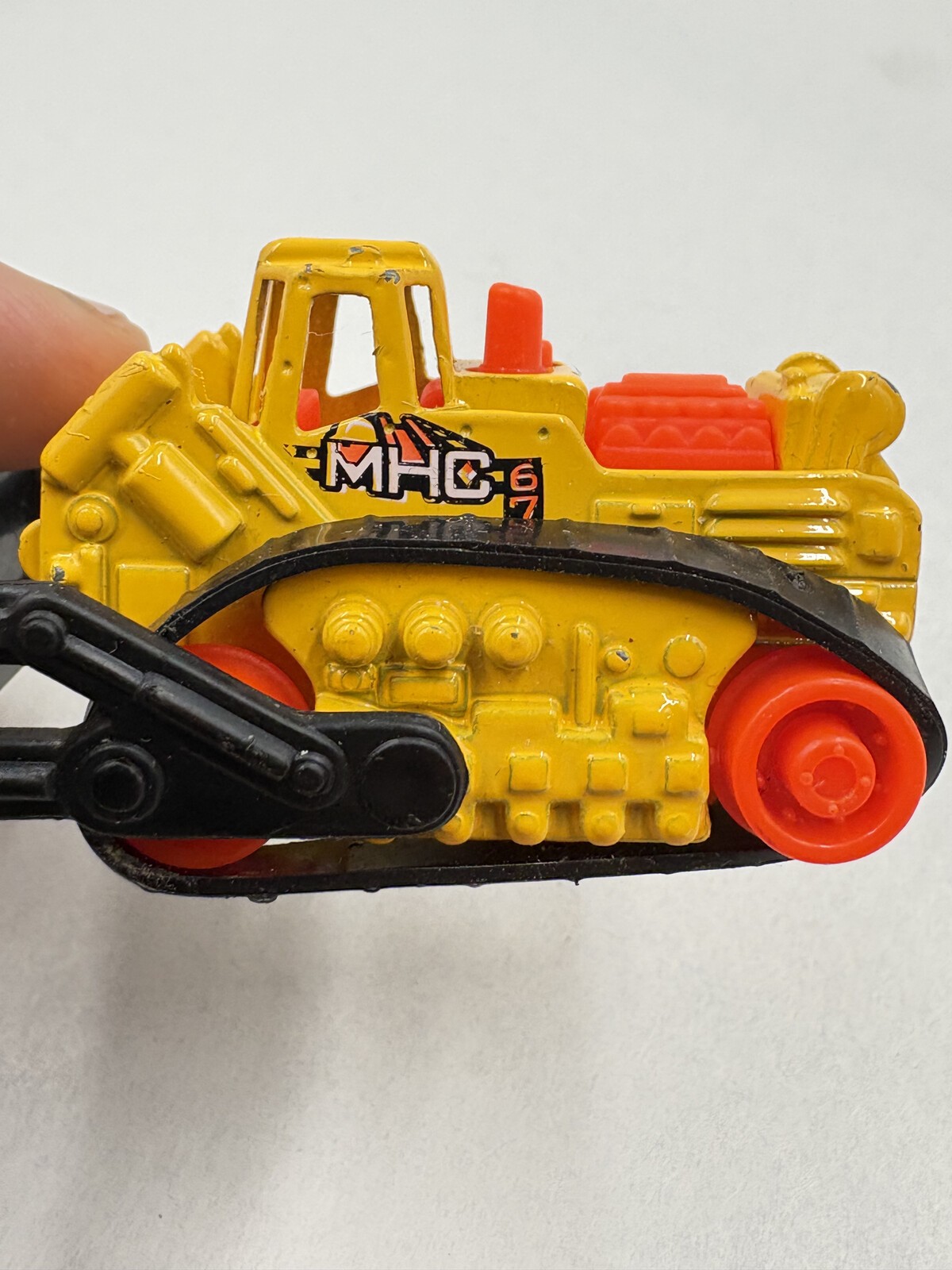 2003 Matchbox Hero City Super Dozer #67 Yellow MB493 Loose Used