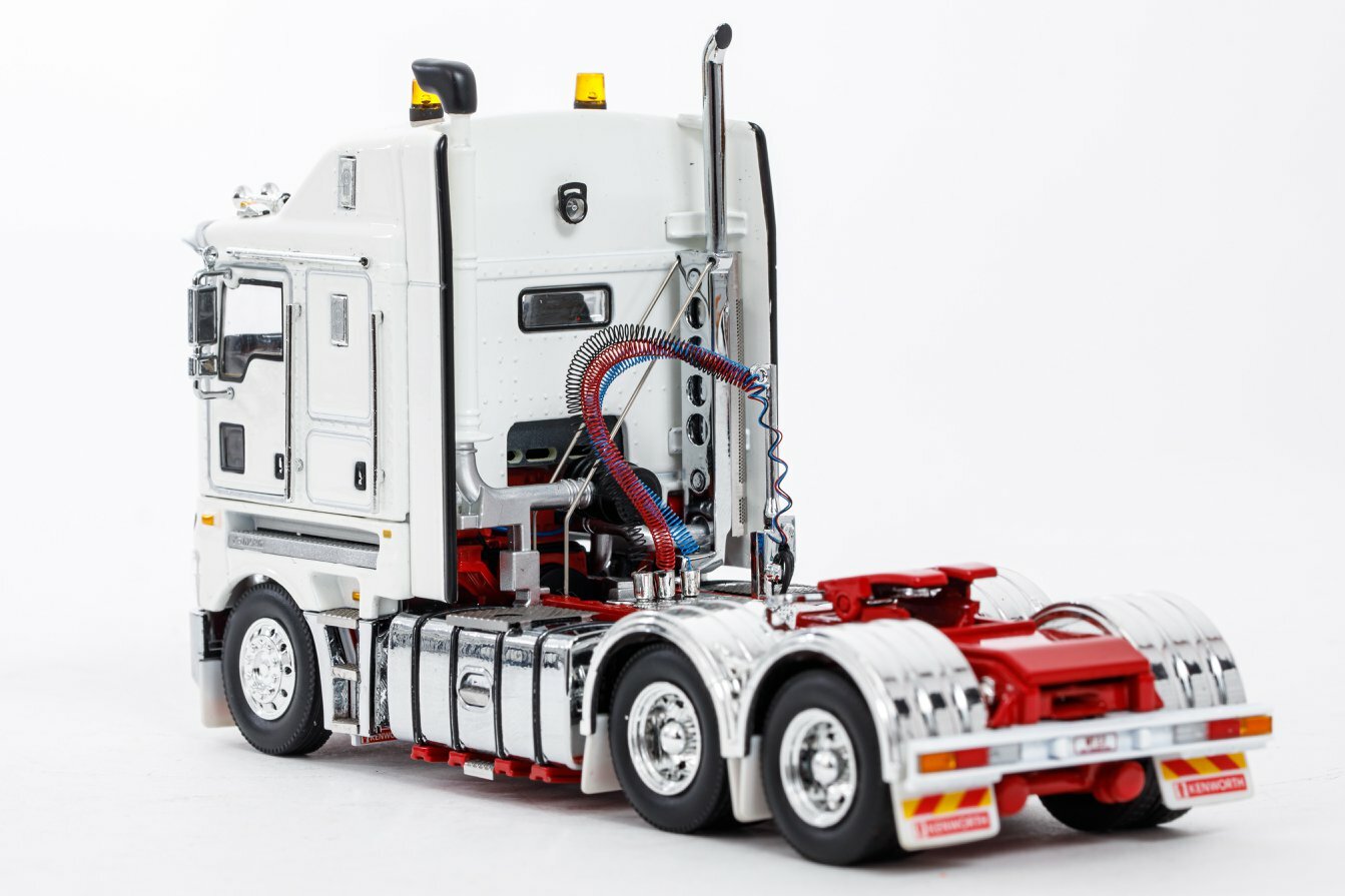 Kenworth K200 2.3 Cab Prime Mover Truck – White/Red Drake 1:50 Scale #Z01424 New