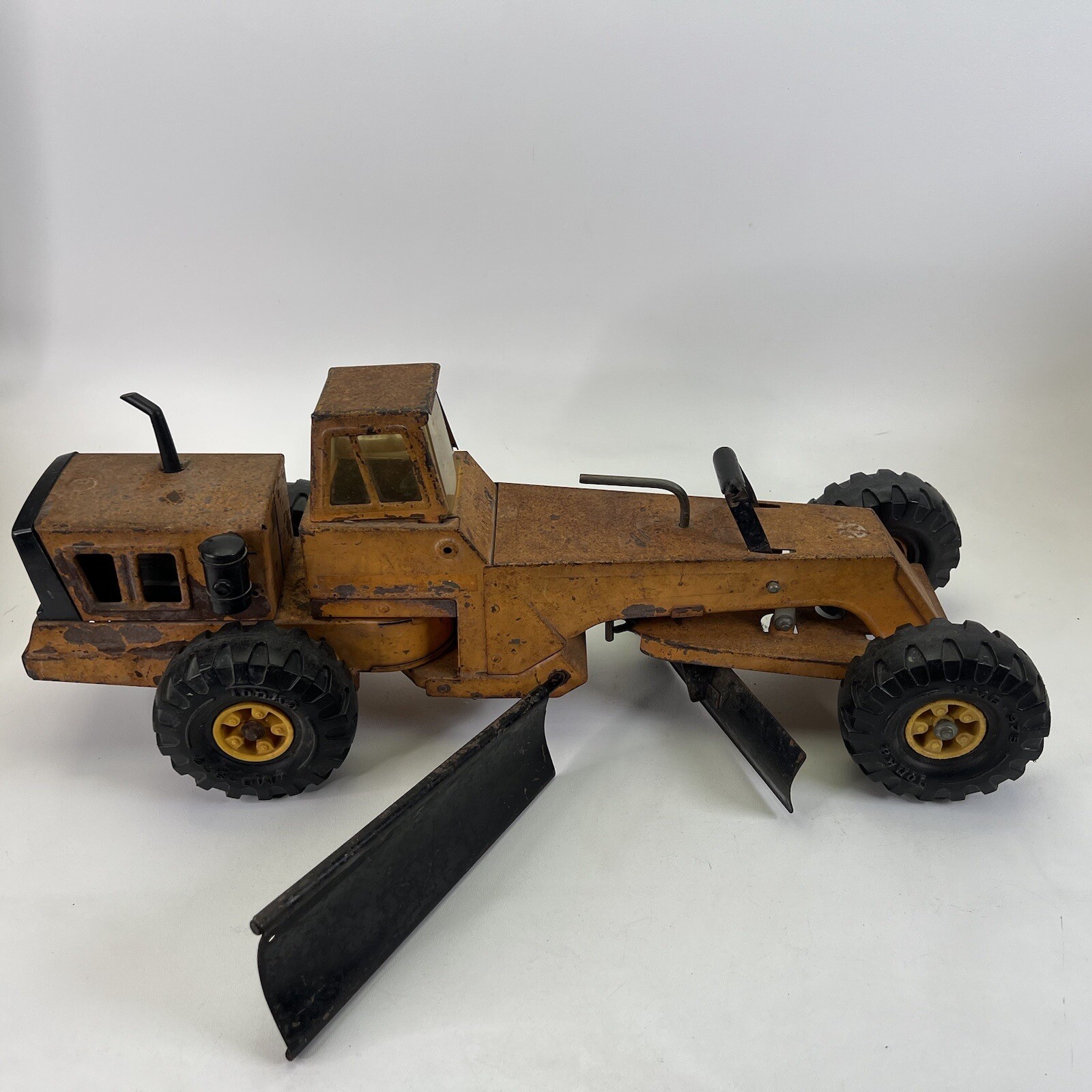 Vintage Mighty Tonka Road Diesel Grader XMB-975