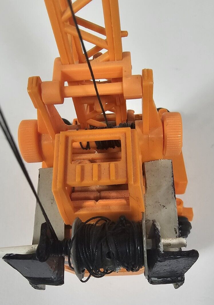 Orange Crane Smart Toys 1998 Diecast and Plastic 17″ Tall HO Rail Road Train