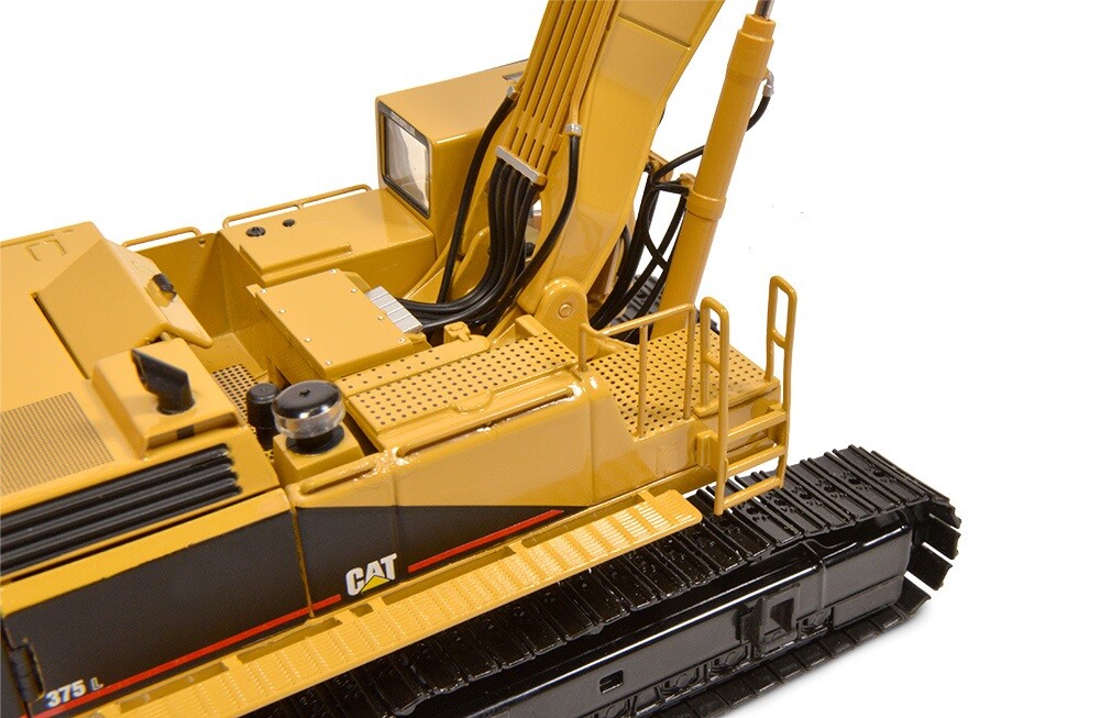 Caterpillar 375L Excavator – 1/48 – CCM – Diecast – Brand New 2019
