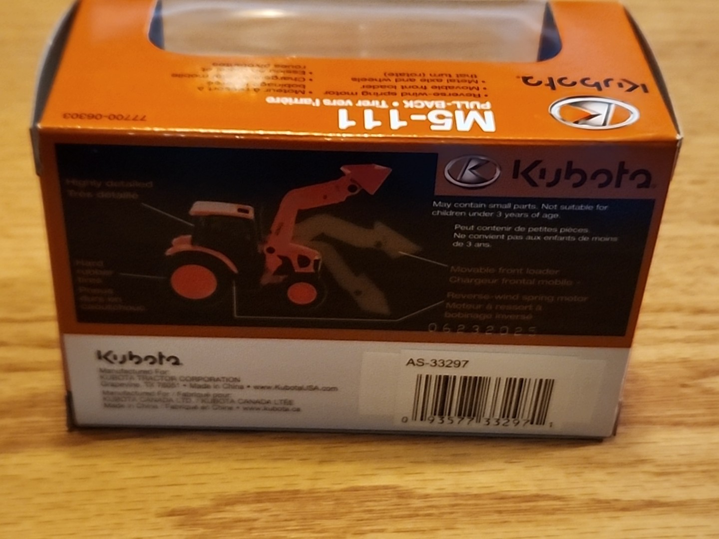 New-Ray Pull Back Kubota M5-111 Tractor Loader