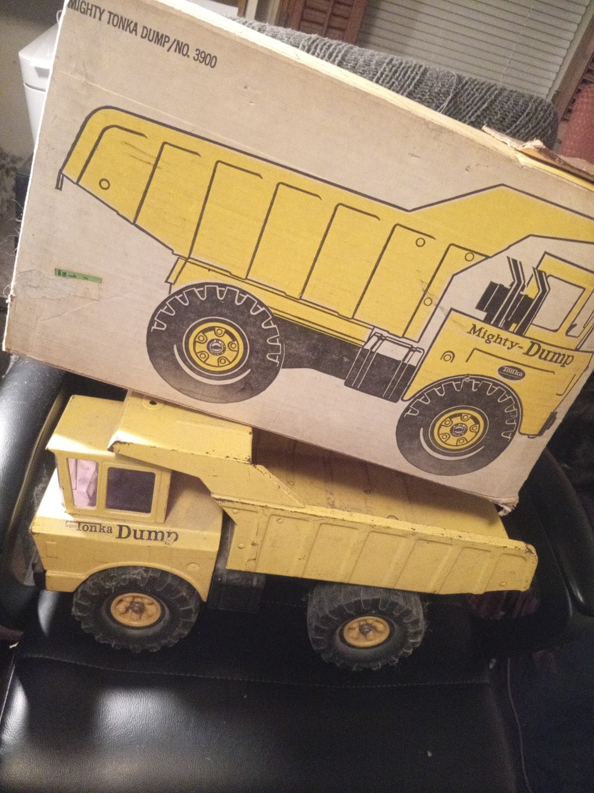 Tonka Mighty Tonka No. 3900 Dump Truck Yellow/Black with Original Box