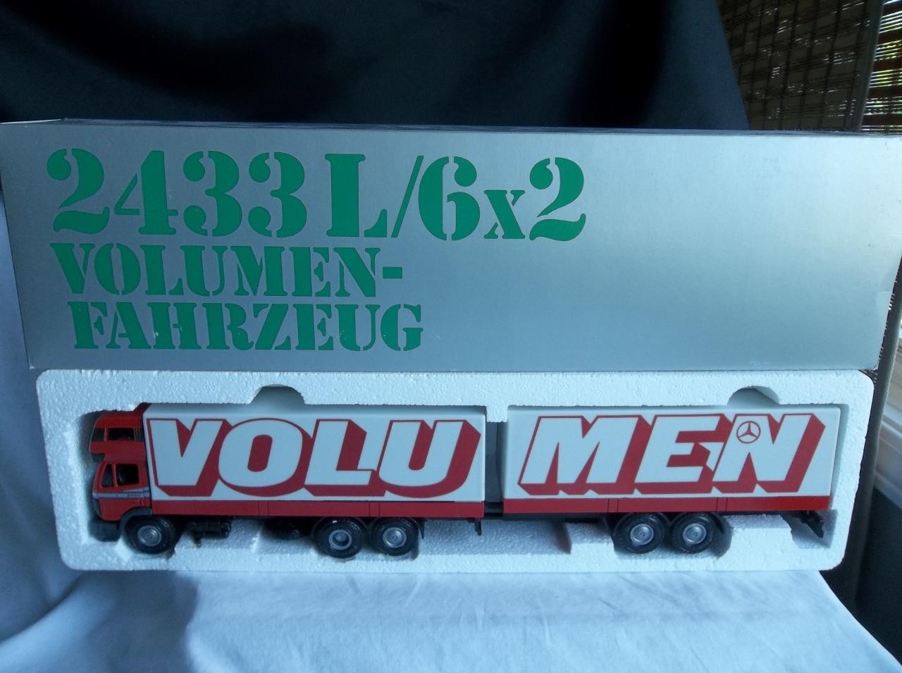 NIB NZG 336 Mercedes 2433L 6×2 Volumen-Fahrzeug Tandem Truck & Trailer 1:43