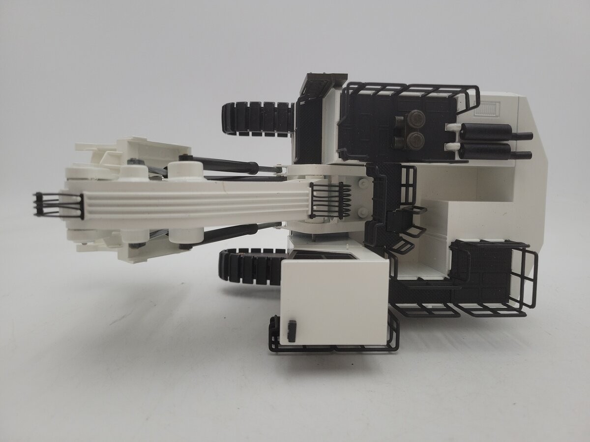 NZG 391 1:50 Diecast White Cat 5130 Hydraulic Shovel W/Movable Arm & Bucket EX